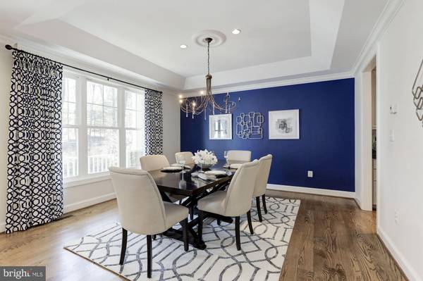 Mclean, VA 22101,1902 VALLEYWOOD RD