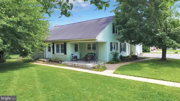 3632 E NEWPORT RD, Gordonville, PA 17529