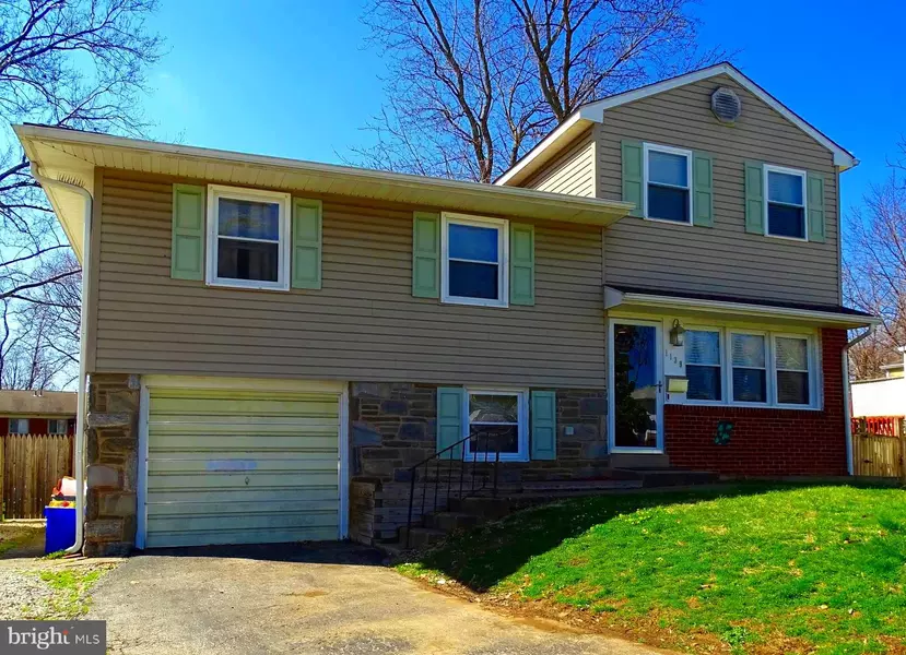 1139 BROOKWOOD LN, Secane, PA 19018