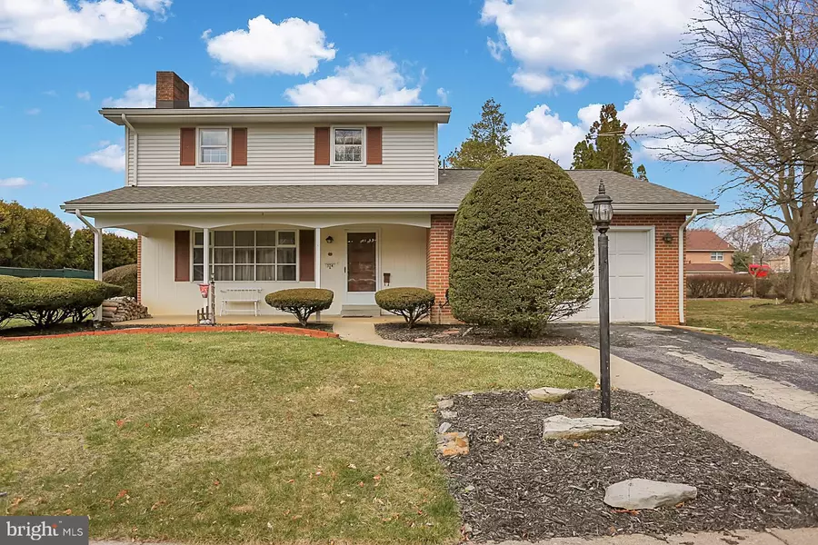 324 WARWICK DR., Wyomissing, PA 19610