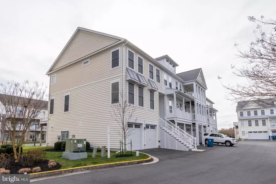 9904 BAY COURT LN #UNIT 1, Ocean City, MD 21842