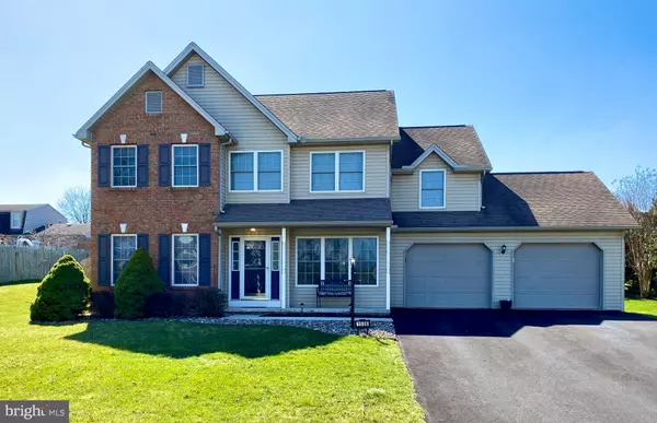 1538 BUTTERCUP DR, Chambersburg, PA 17202