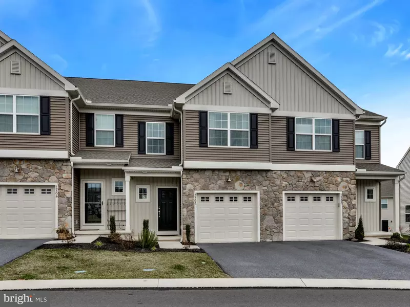 1766 FAIRBANK LN, Mechanicsburg, PA 17055