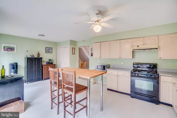 Springfield, VA 22152,8321 RIDGE CROSSING LN