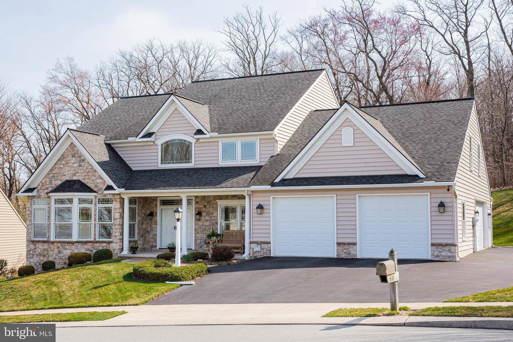 633 EAGLES VIEW, Lancaster, PA 17601