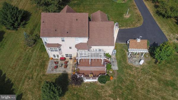 Easton, PA 18042,7 HIGHLAND VIEW CT