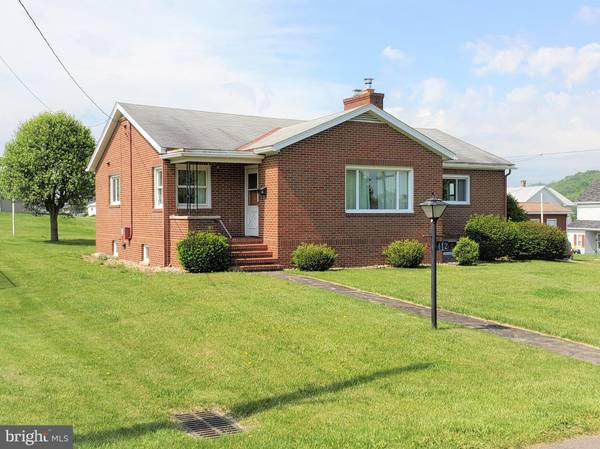 412 7TH AVE., Meyersdale, PA 15552