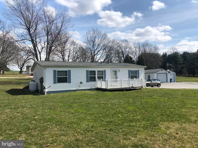 12843 CENTER RD, Stewartstown, PA 17363