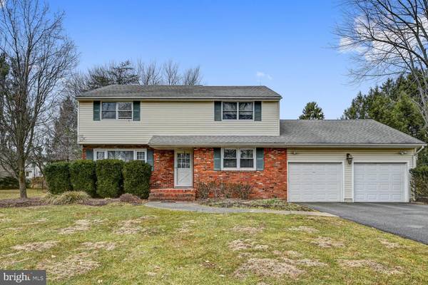 6 BEDFORD DR, Ewing, NJ 08628