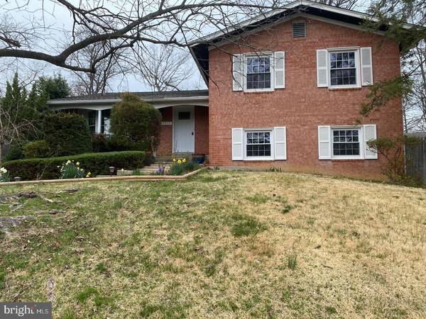 8317 TUCKERMAN LN, Potomac, MD 20854