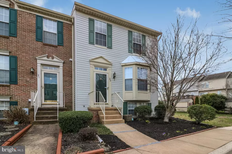 23 PHOTINIA DR, Newark, DE 19702