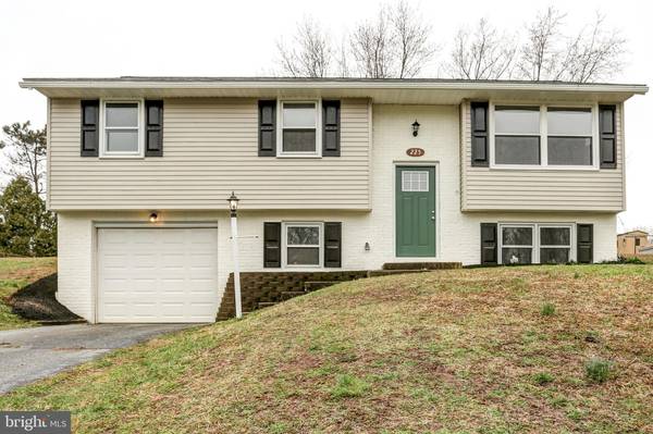 225 BUTTONWOOD DR, Elizabethtown, PA 17022