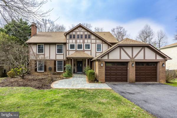 906 RIDGE DR, Mclean, VA 22101