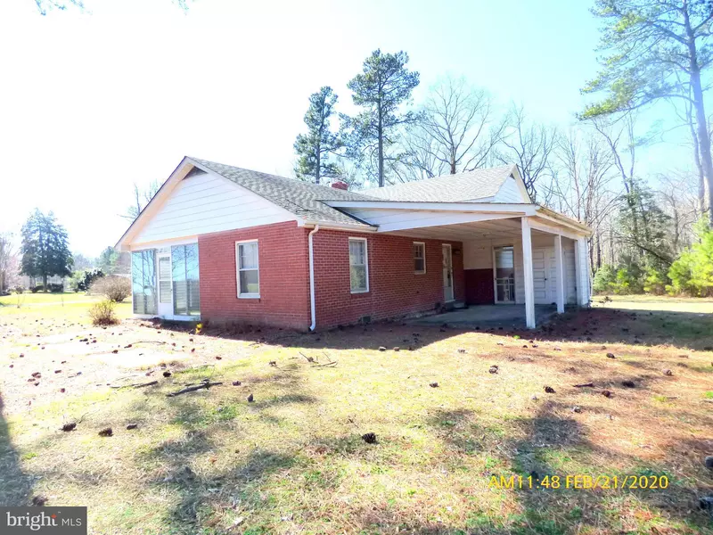 13952 KINGS HWY, Montross, VA 22520