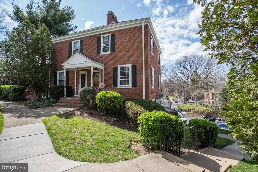 2735 S BUCHANAN ST, Arlington, VA 22206