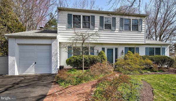 145 MEADOWFIELD DR, Southampton, PA 18966