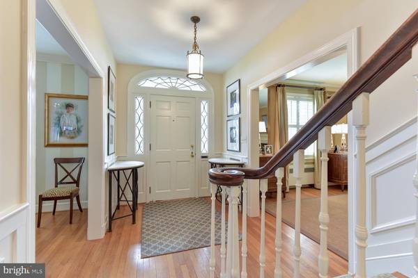 Alexandria, VA 22307,1810 EDGEHILL DR