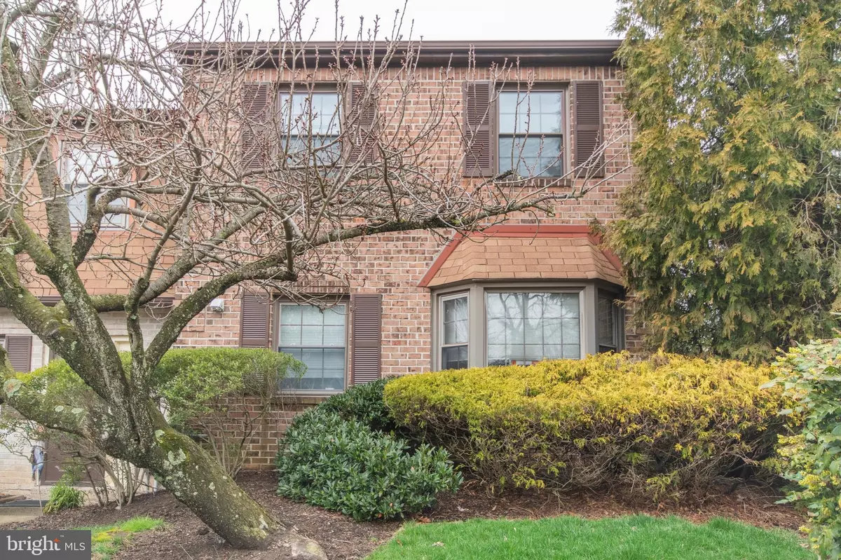 Elkins Park, PA 19027,346 GLEN WAY #346