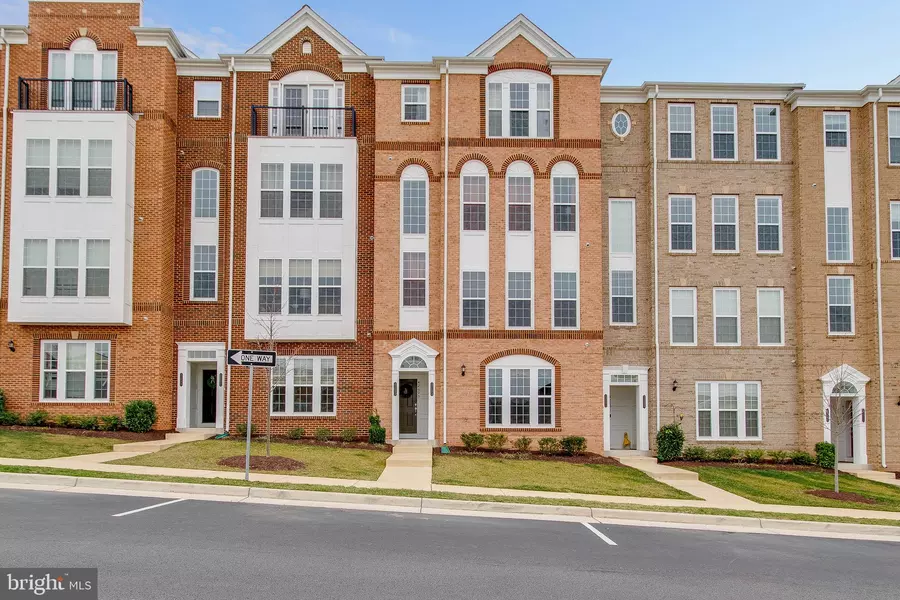 42695 WARDLAW TER, Ashburn, VA 20147