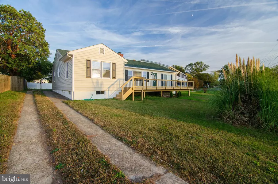 204 MONROE BAY AVE, Colonial Beach, VA 22443