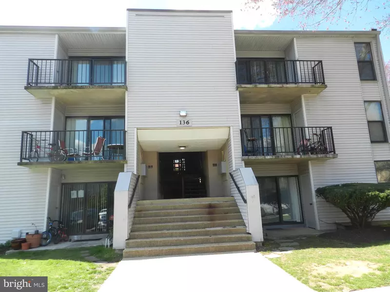 136 DUVALL LN #304, Gaithersburg, MD 20877