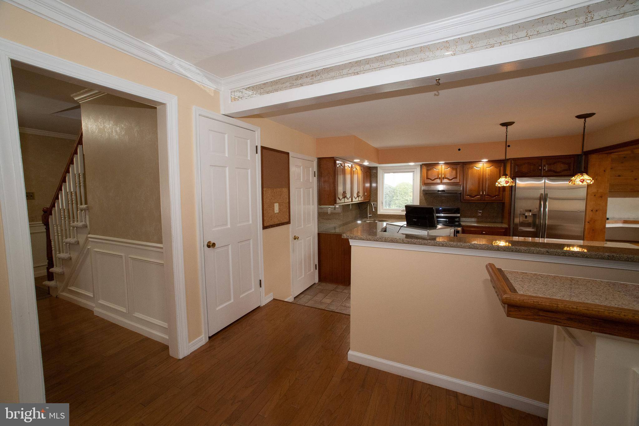 Holland, PA 18966,8 DOVE CT
