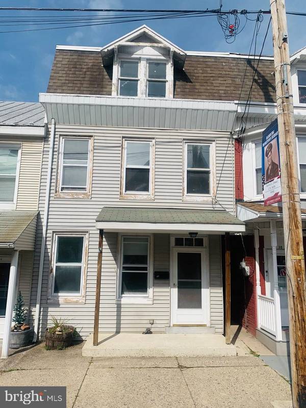 36 N 3RD ST, Hamburg, PA 19526