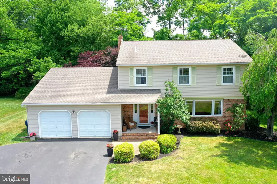 2 LITTLE CIR, Lawrence Township, NJ 08648