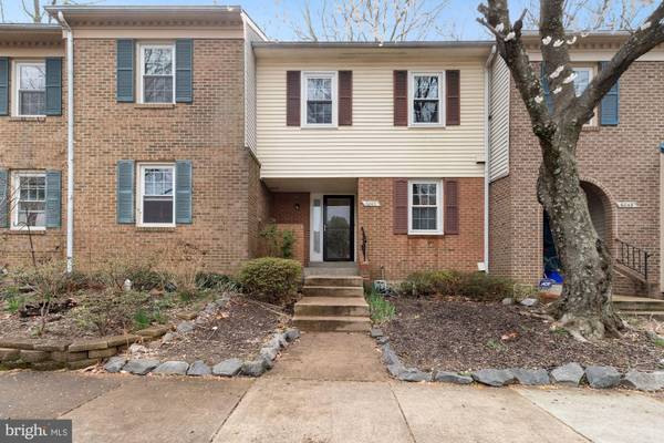 6045 CROWN ROYAL CIR, Alexandria, VA 22310