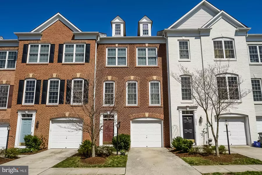 2428 TERRA COTTA CIR, Herndon, VA 20171