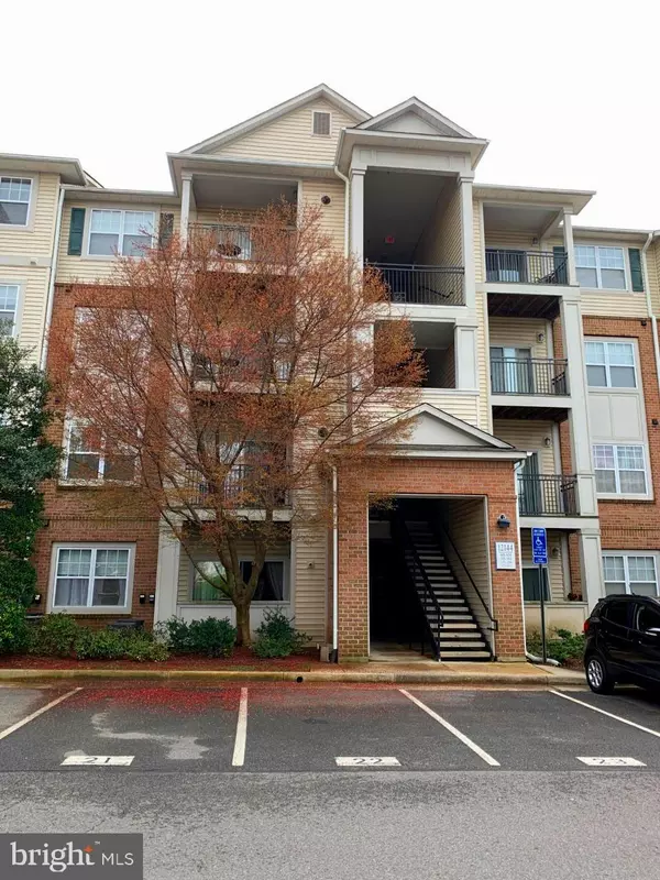 12144 GARDEN GROVE CIR #303, Fairfax, VA 22030