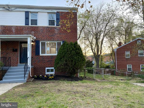 2307 KIRBY DR, Temple Hills, MD 20748