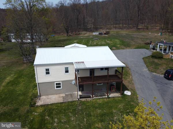 228 NOTCH RD, Duncannon, PA 17020