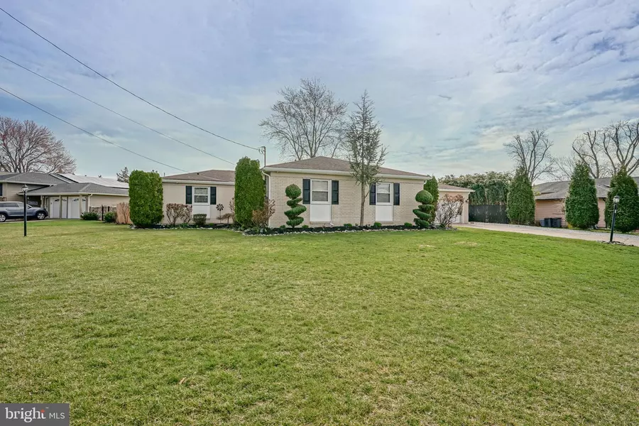 7 BRYANT RD, Turnersville, NJ 08012