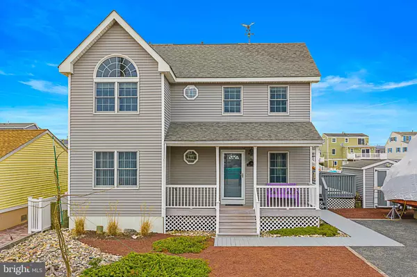 10 MYRTLE DR, Manahawkin, NJ 08050