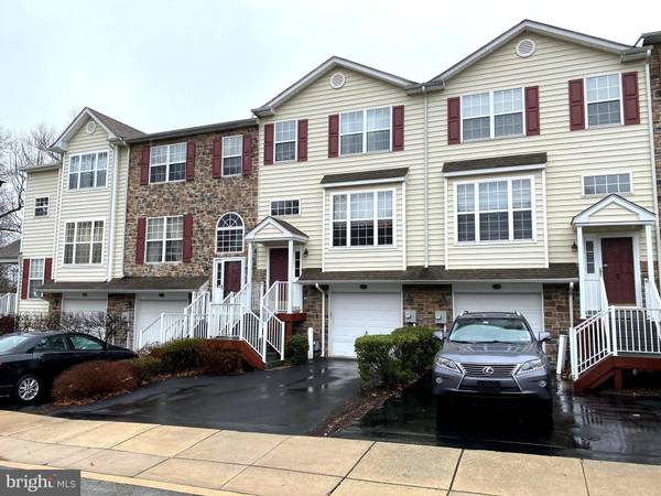 126 AVON CT, Malvern, PA 19355