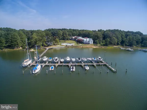 Deltaville, VA 23043,63 OYSTER SHELL RD #6