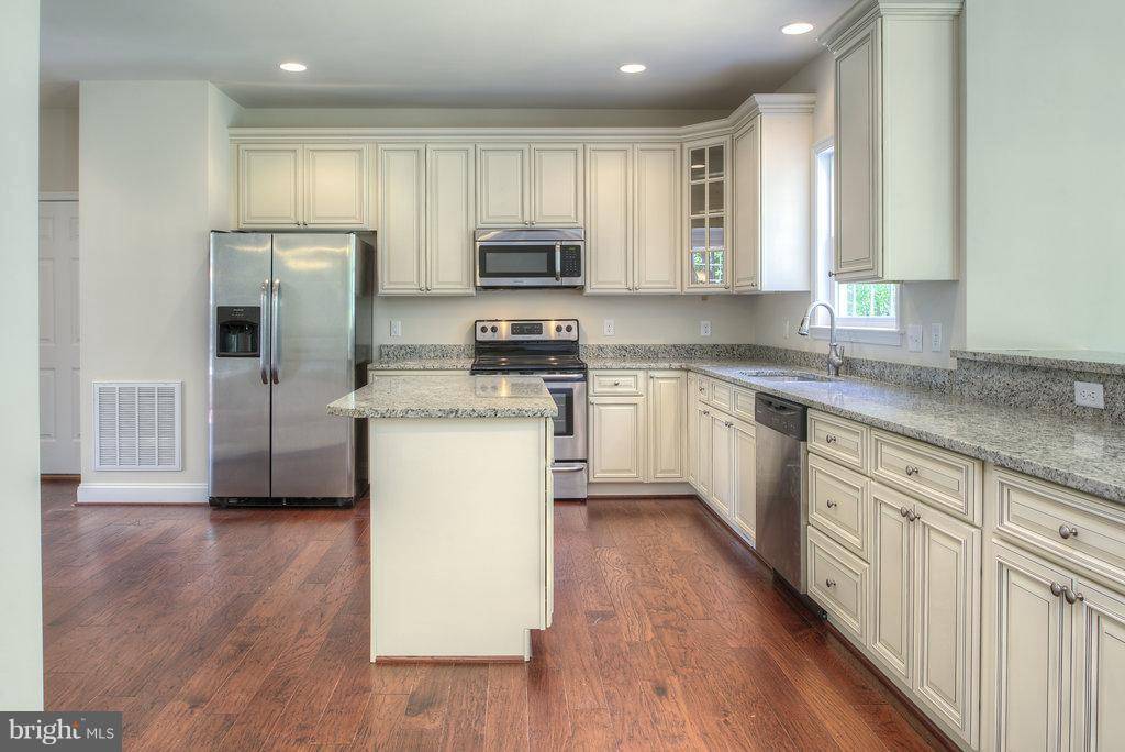 Fredericksburg, VA 22405,288 ANDERSON DR