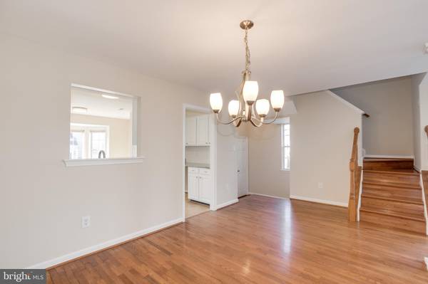 Centreville, VA 20121,6905 KERRYWOOD CIR