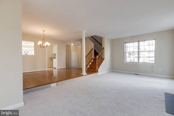 Centreville, VA 20121,6905 KERRYWOOD CIR