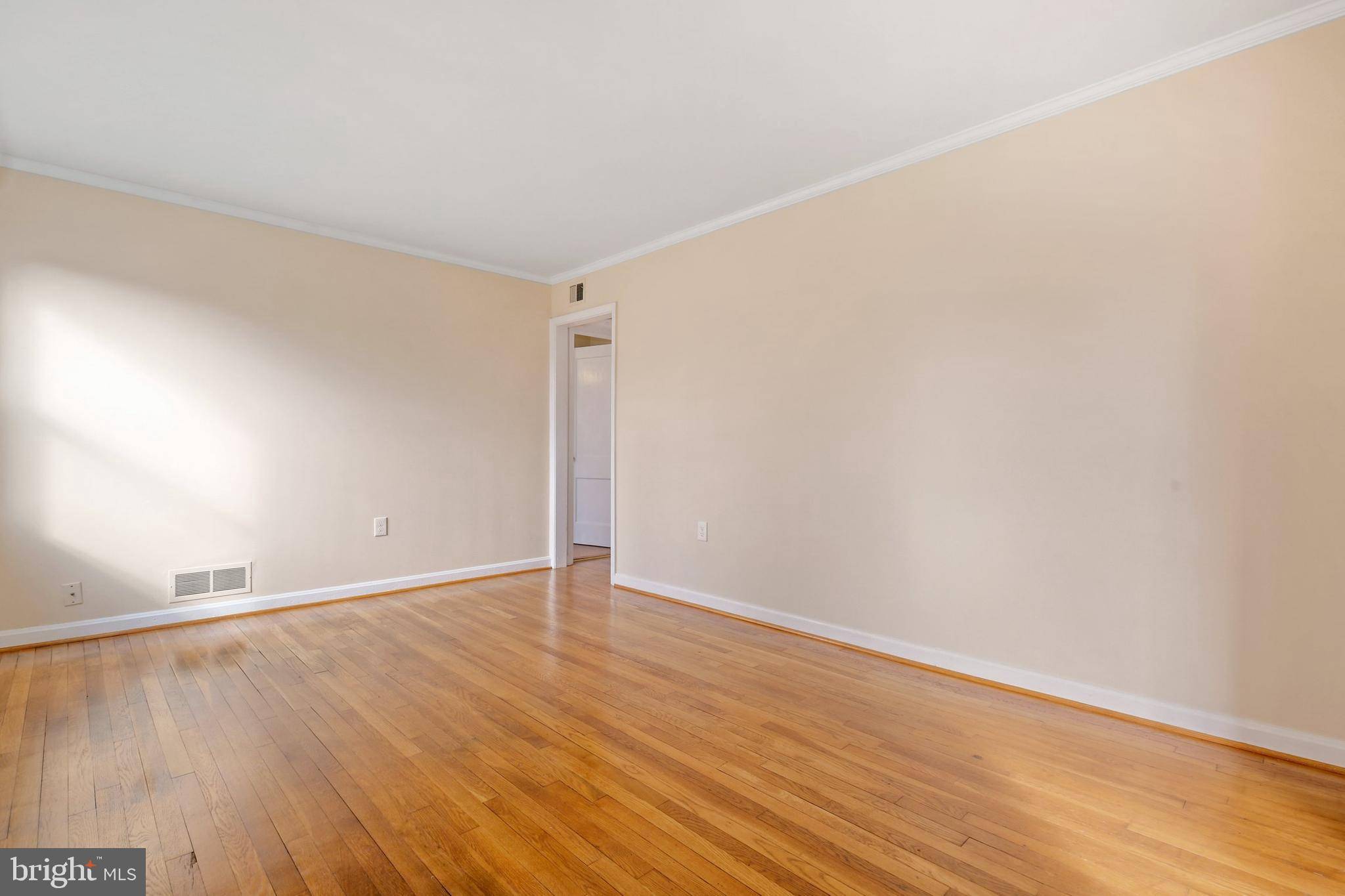 Kensington, MD 20895,3003 FINDLEY RD
