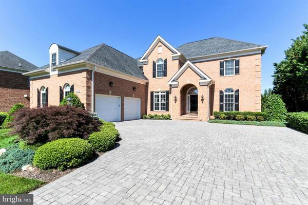 8358 SAPPHIRE LAKES CT, Gainesville, VA 20155