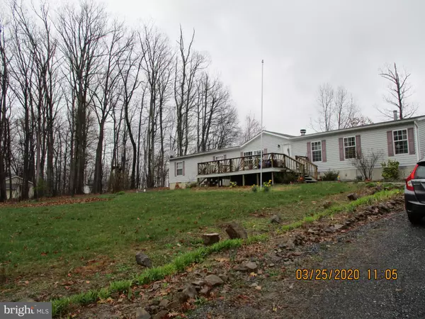 Hedgesville, WV 25427,190 DUSTY LN