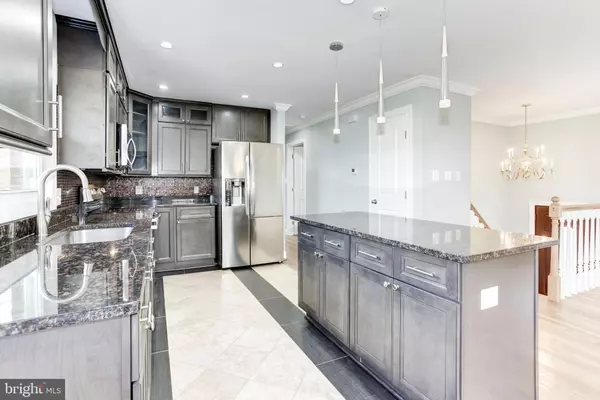 Alexandria, VA 22306,2306 BEACON HILL RD