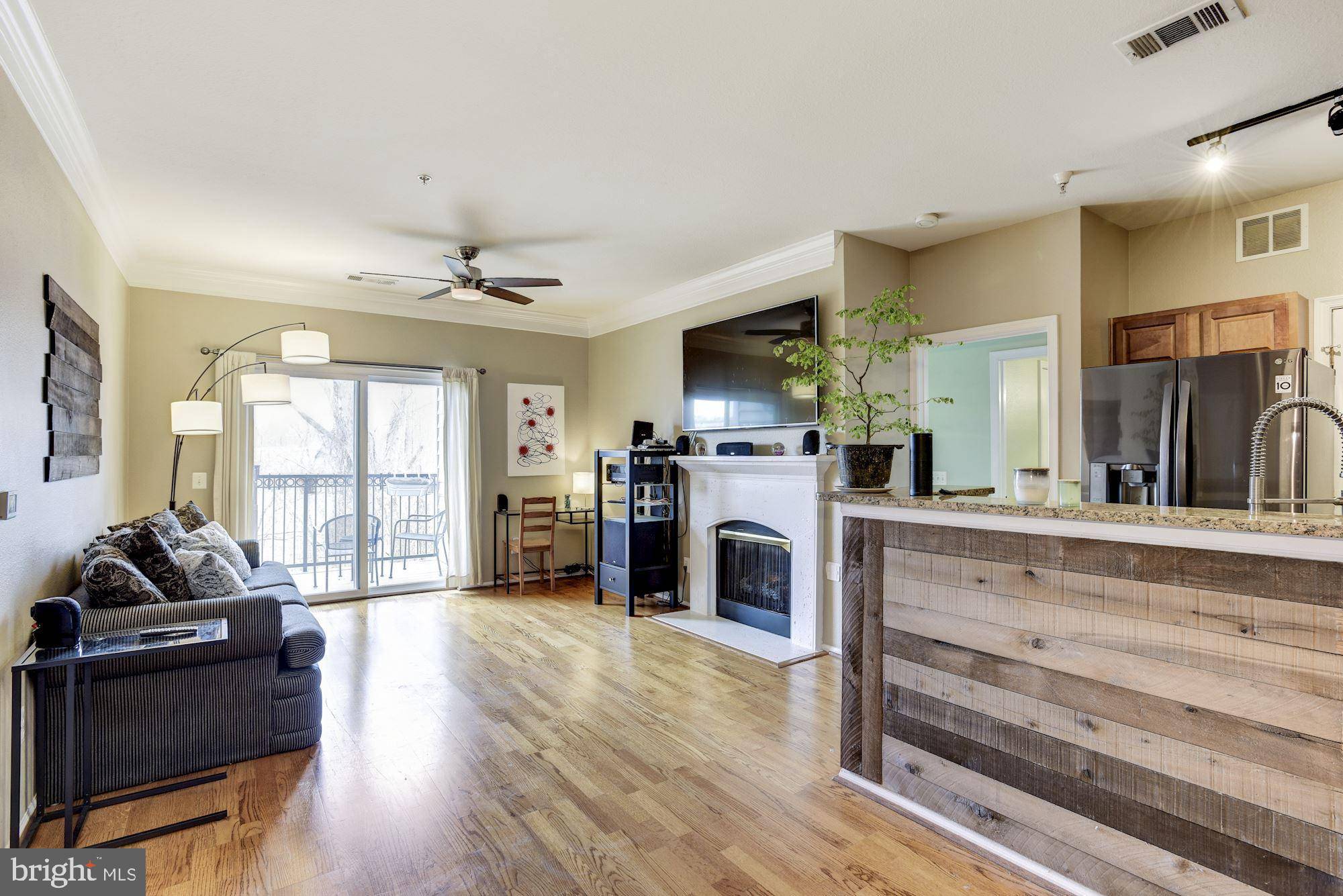 1571 SPRING GATE DR #6314, Mclean, VA 22102