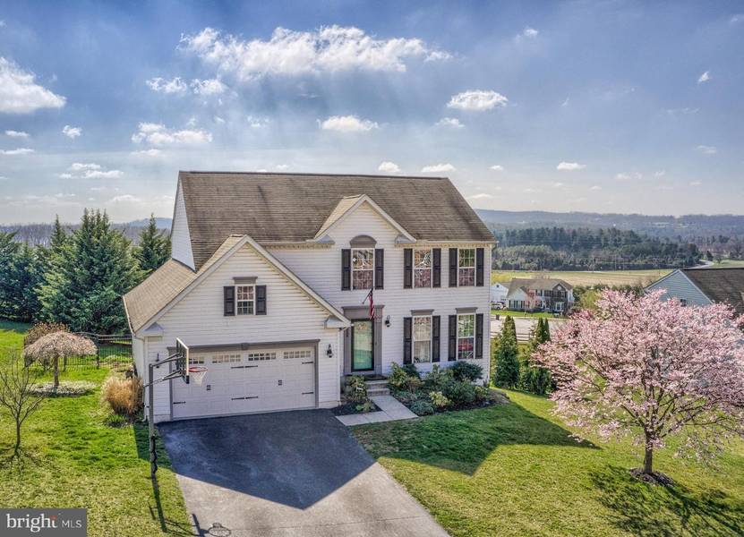 250 LAKEVIEW DR, Spring Grove, PA 17362