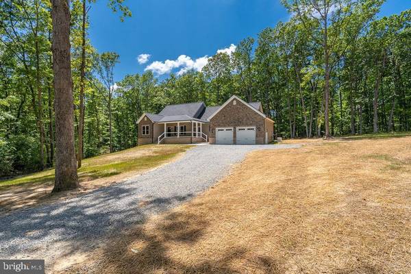 Spotsylvania, VA 22551,9649 THOUSAND OAKS LN