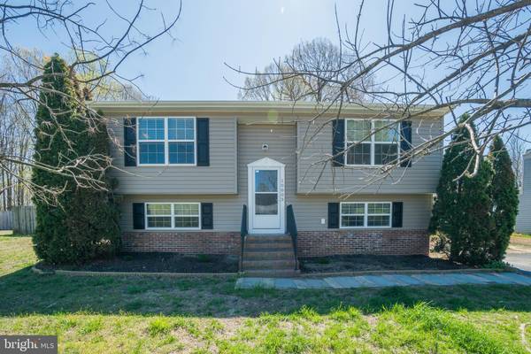 10003 WINDRIDGE DR, Fredericksburg, VA 22407