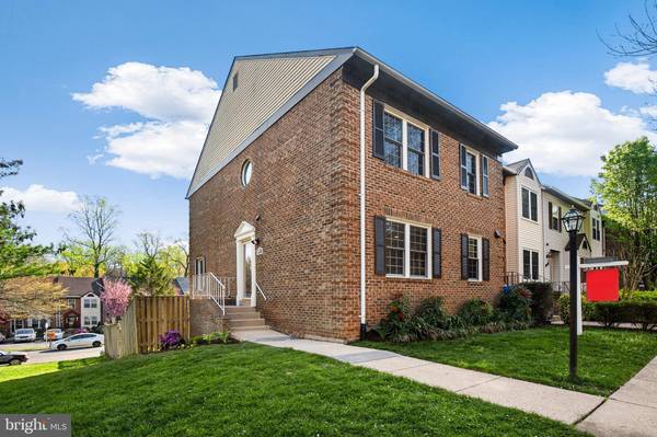 5941 HEATHERWOOD CT, Alexandria, VA 22310