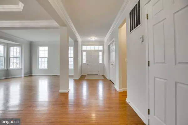 Chantilly, VA 20152,25221 RIDING CENTER DR